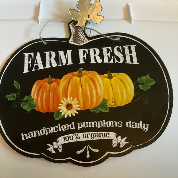 FARM FRESH FALL SIGN - Picture 1 of 3